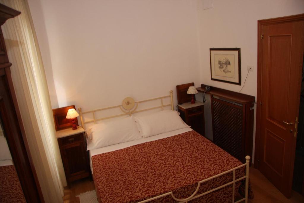 Hotel Morlacchi Perugia Room photo